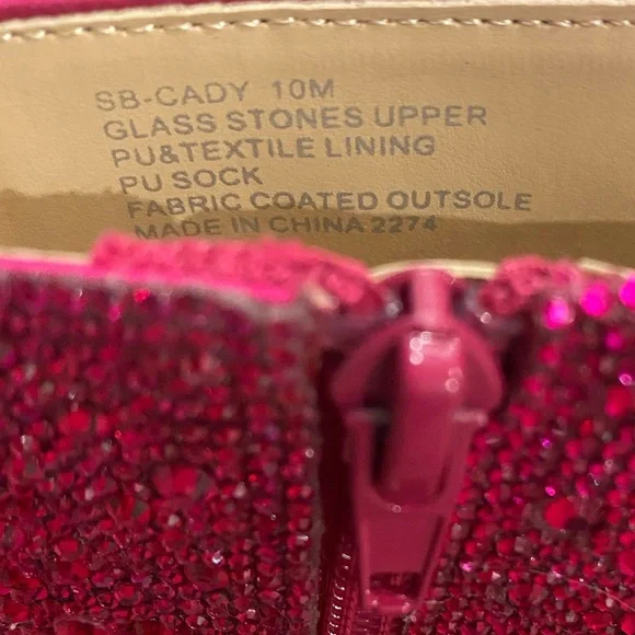 Betsey Johnson Cady rhinestone ankle boots in fuchsia. Size 10 - Picture 7 of 9